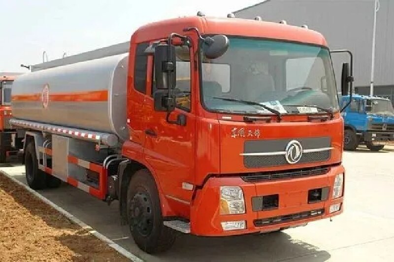 成都到泰興危險(xiǎn)品運(yùn)輸